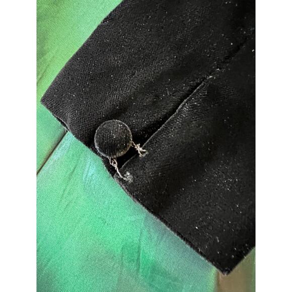 Vintage 80’s Black Velvet & Green Bubble Skirt with V-Neck Back Size: Medium - Picture 10 of 12